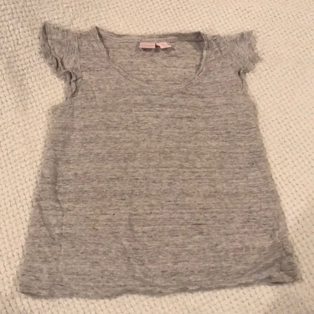 St. Tropez Cap sleeved T-shirt. Like new!